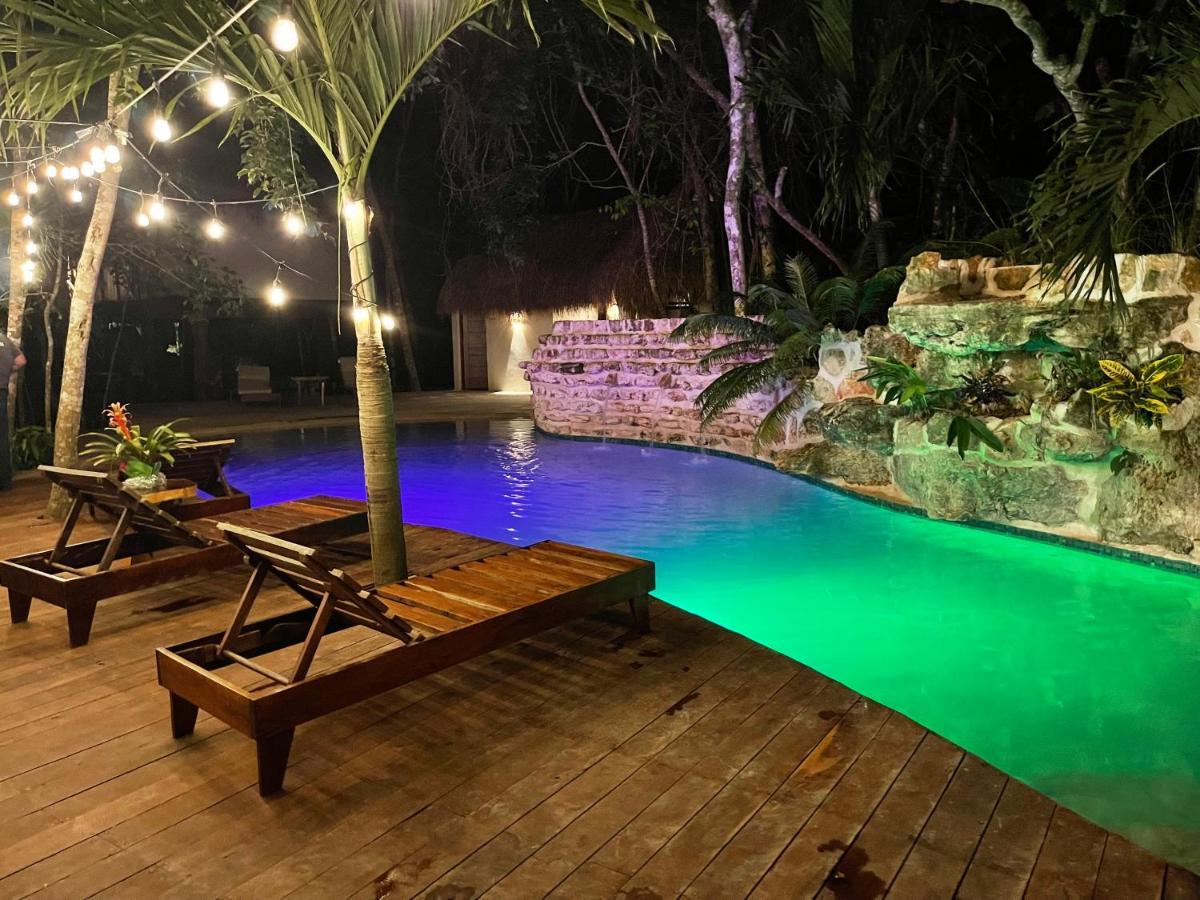 Xoot Ka Ana Luxury, Villa Oasis バカラル エクステリア 写真